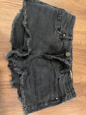 Black Frayed Denim Cutoff Shorts blank NYC size 27